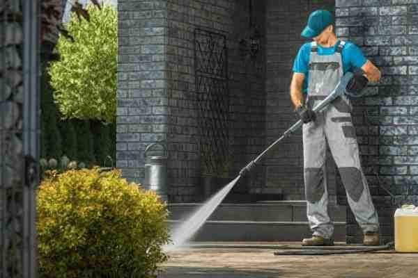 Professional pressure washing service